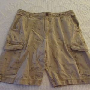Mens Bass Skull & Cross Bones Cargo Shorts Size 36